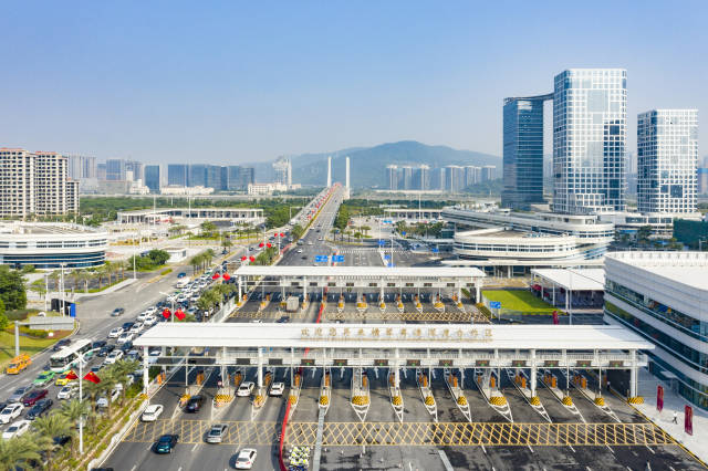 横琴大桥海关监管作业场所。 图源：新华社