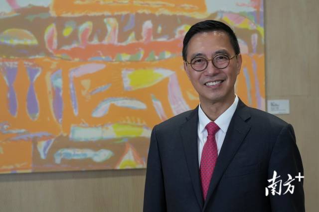 香港特区政府文化体育及旅游局局长杨润雄。