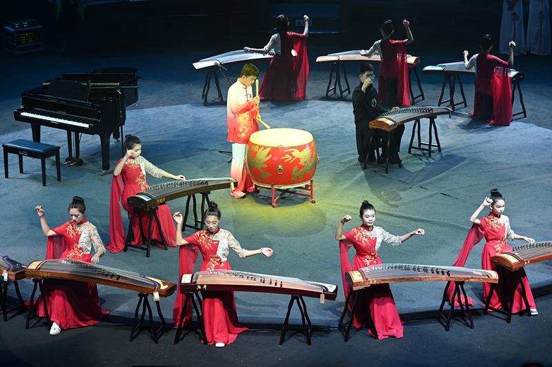 2024年1月21日，广州，“第二届粤港澳大湾区青少年音乐周”颁奖典礼在广州融创大剧院举行。