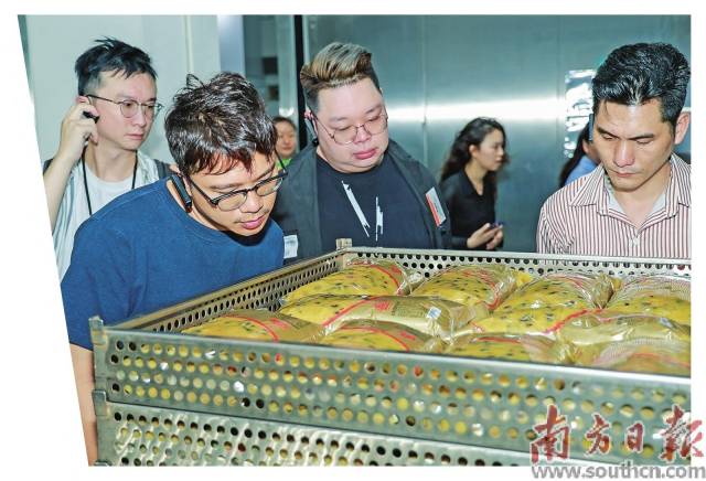 港商参观走访博罗农企加工车间，调研企业加工生产工艺。受访者供图