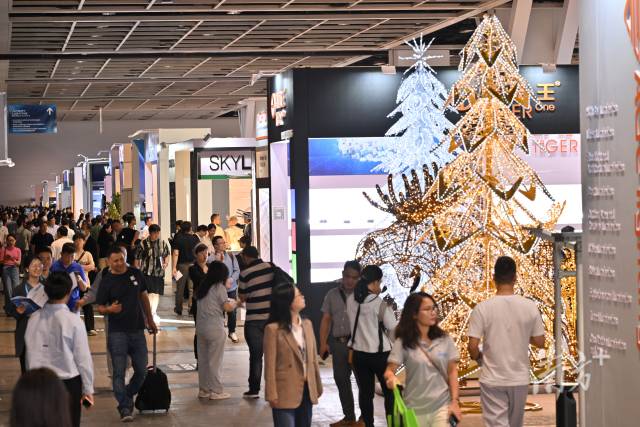 广东是非洲商人最爱的“淘货”之地，也是非洲进口商品的热销地。