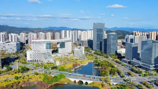 新加坡卫生部部长、广东—新加坡合作理事会新方联合主席王乙康：鼓励更多新加坡企业利用知识城开展新项目