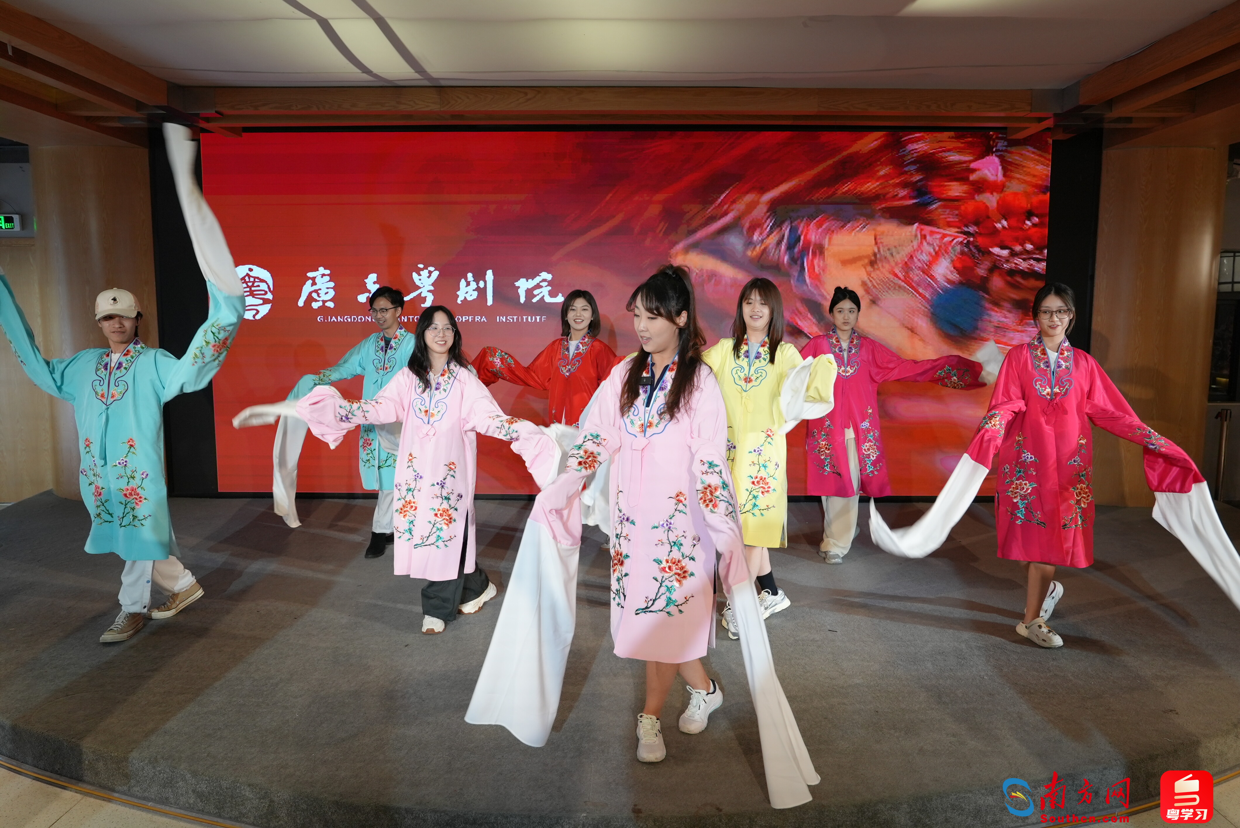 从广州出发，湾区青年感受岭南文化魅力