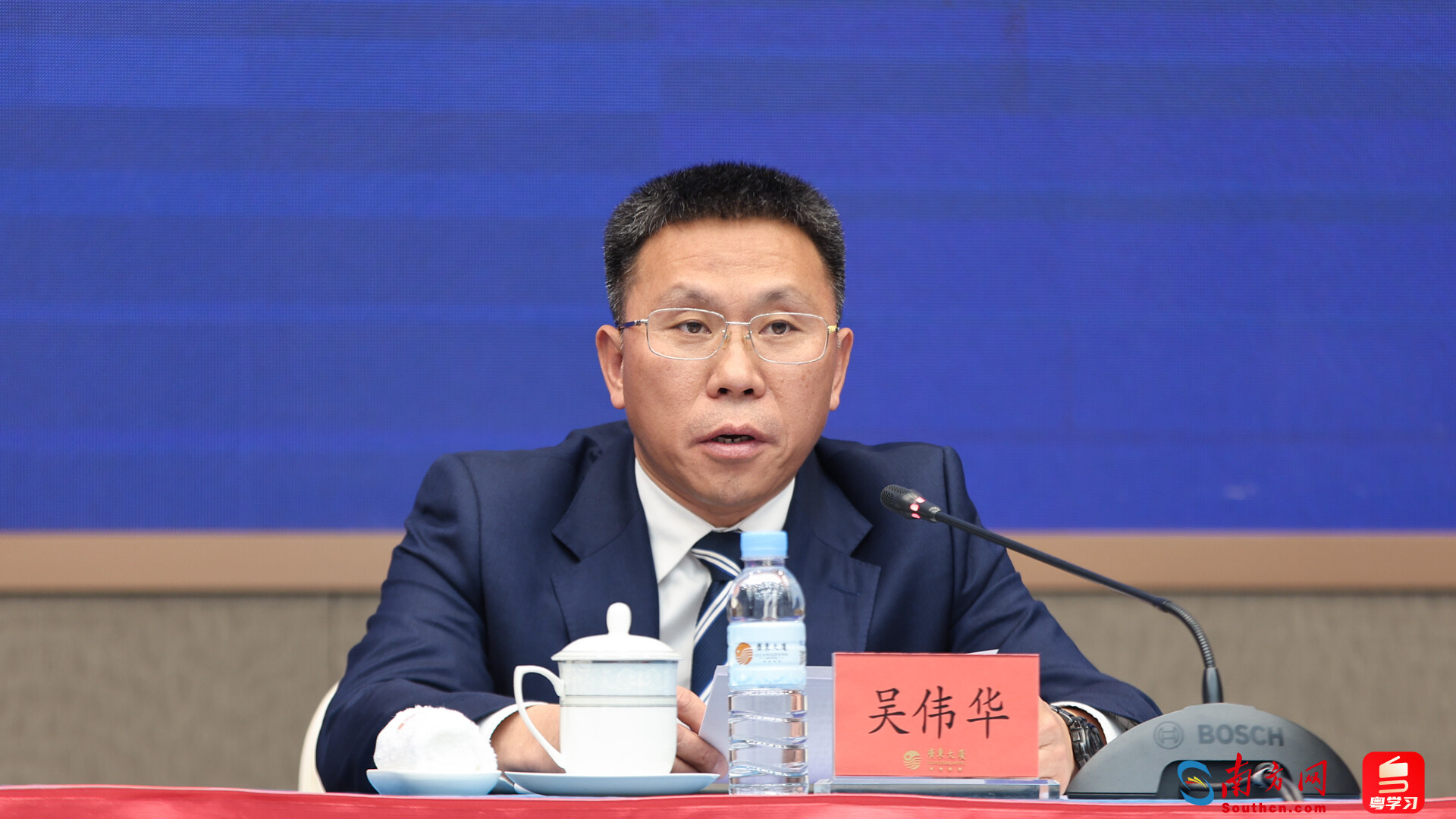 广州市商务局副局长吴伟华。