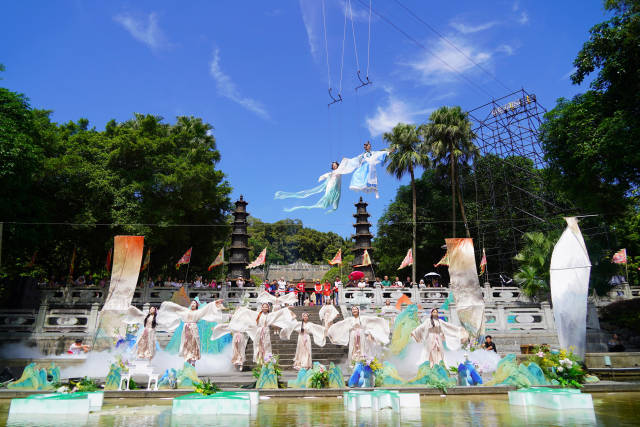 广东罗浮山景区凭借“文旅融合新画卷：非遗点亮罗浮之旅”的“文旅+非遗”模式，成功入选风景名胜区文旅融合典型案例