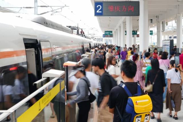 广东城际“四线”贯通，五城连珠成轴，大湾区加速融合