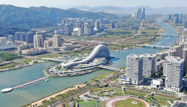 这是2024年11月26日拍摄的横琴天沐琴台（无人机照片）。新华社记者 邓华 摄