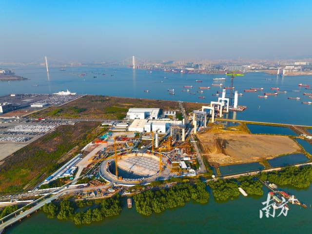 狮子洋通道建设现场。