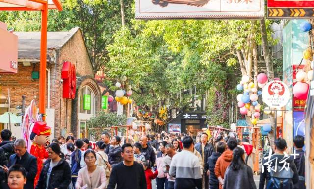 禅城消费市场增势良好。