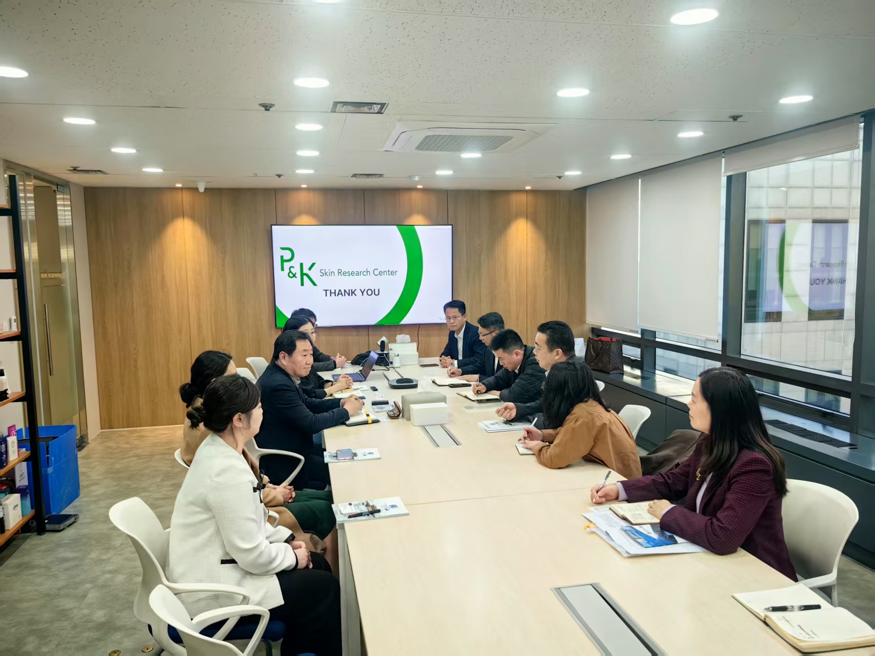 佛山市领导率队赴韩国进行交流推介。/佛山市发展和改革局供图
