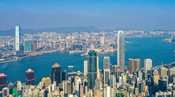 “新港人”梁剑锋： 从融入香港到代表民意，为大湾区发展发声