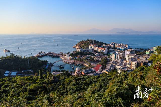 美丽的外伶仃岛。