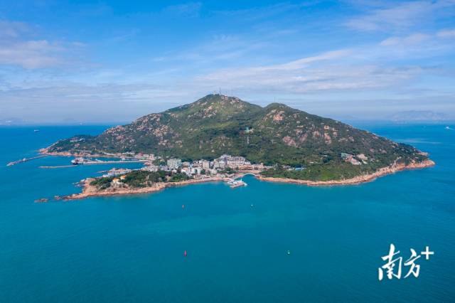 美丽的外伶仃岛。