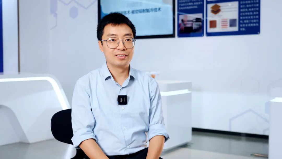 朱龙潜接受采访。李卓轩摄
